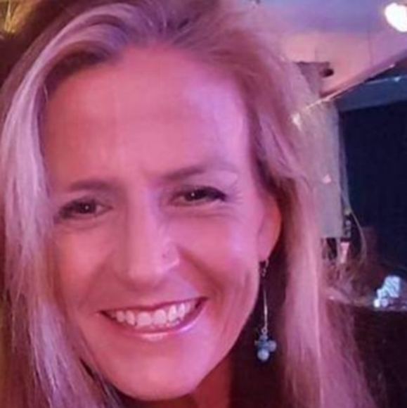 Meet your Posher, Marni - Picture 2 of 4